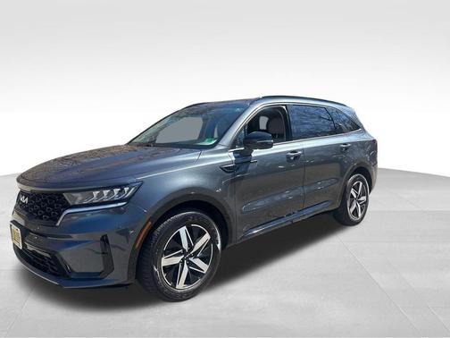 Gray 2022 Kia Sorento S
