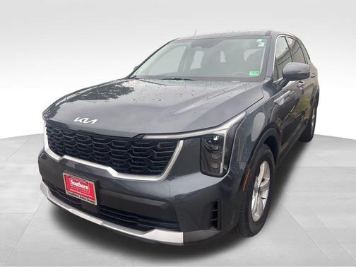 2025 Kia Sorento LX