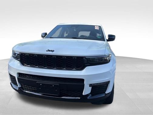 White 2025 Jeep Grand Cherokee L Limited