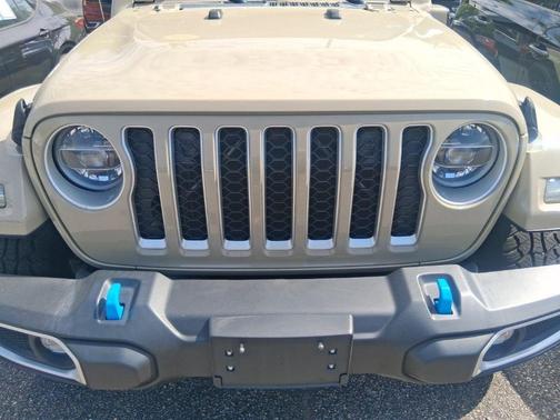 Beige 2022 Jeep Wrangler Unlimited 4xe Sahara