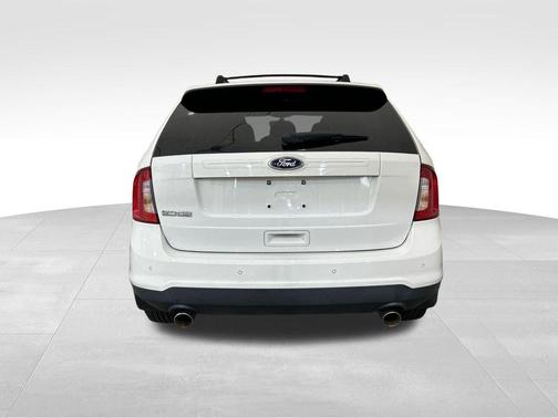 White 2013 Ford Edge SE