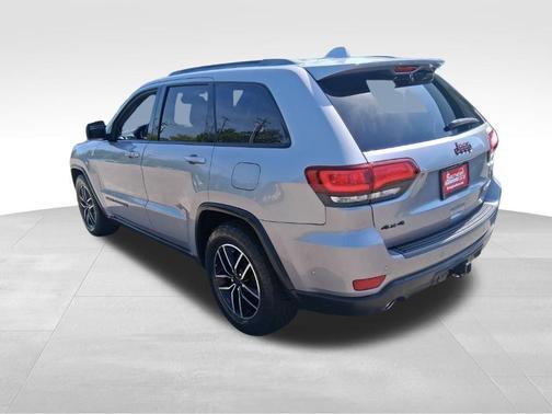 Silver 2020 Jeep Grand Cherokee Trailhawk