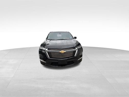 Black 2023 Chevrolet Traverse High Country