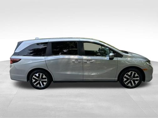 Black 2025 Honda Odyssey EX-L