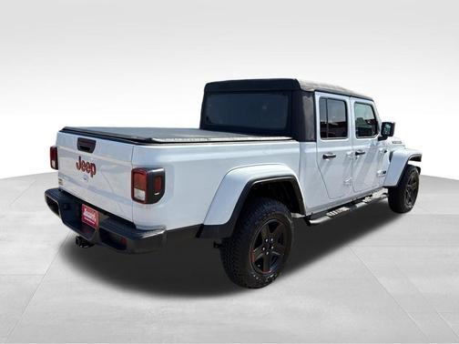 White 2022 Jeep Gladiator Sport