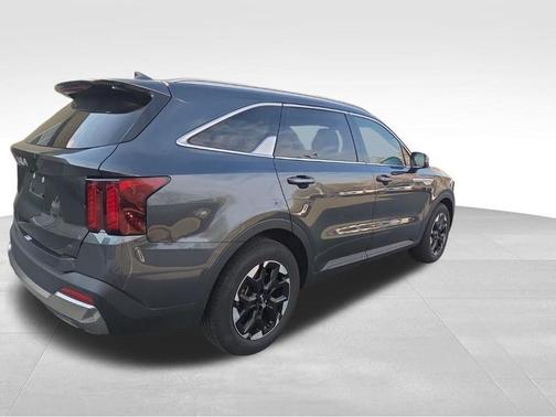 Gray 2024 Kia Sorento S