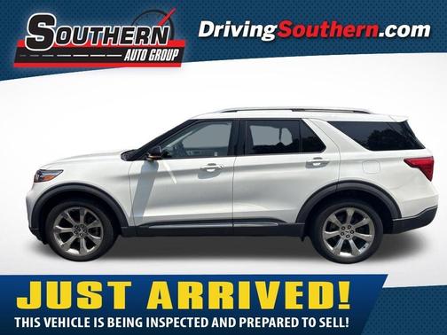 White 2020 Ford Explorer Platinum