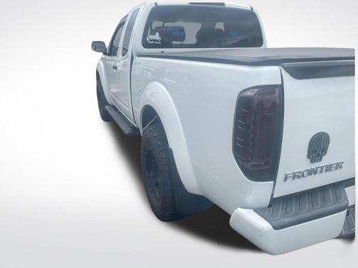 Glacier White 2020 Nissan Frontier S