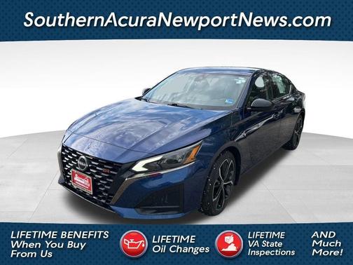 Deep Blue Pearl 2023 Nissan Altima 2.5 SR