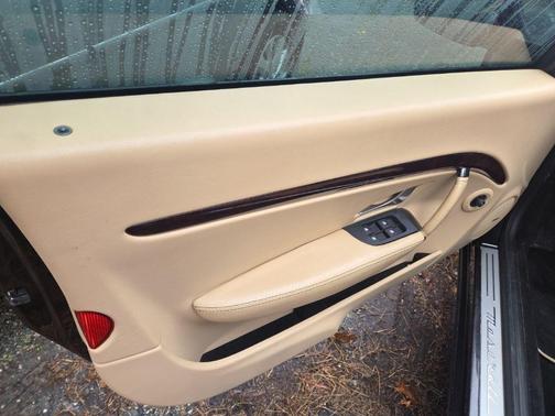 2015 Maserati GranTurismo Base