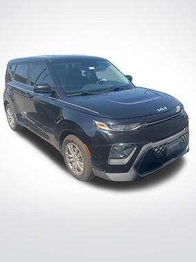 Black 2022 Kia Soul LX