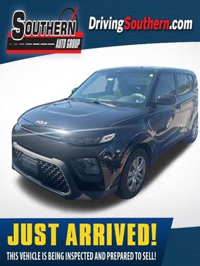 Black 2022 Kia Soul LX
