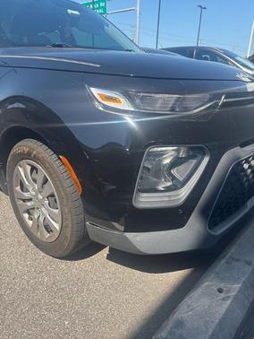 Black 2022 Kia Soul LX