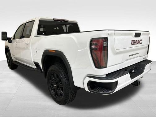 2024 GMC Sierra 2500 AT4