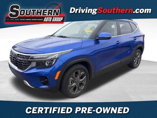 Blue 2024 Kia Seltos S