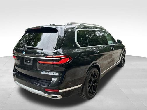 Black 2024 BMW X7 xDrive40i