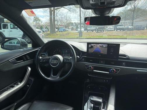 Mythos Black Metallic 2020 Audi A4 45 Premium