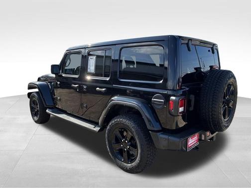 2022 Jeep Wrangler Unlimited Sahara Altitude