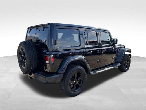 2022 Jeep Wrangler Unlimited Sahara Altitude