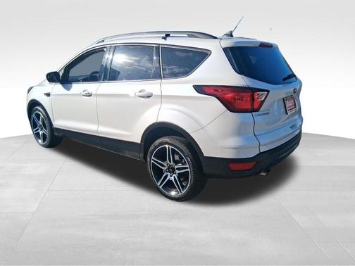 White 2019 Ford Escape SEL