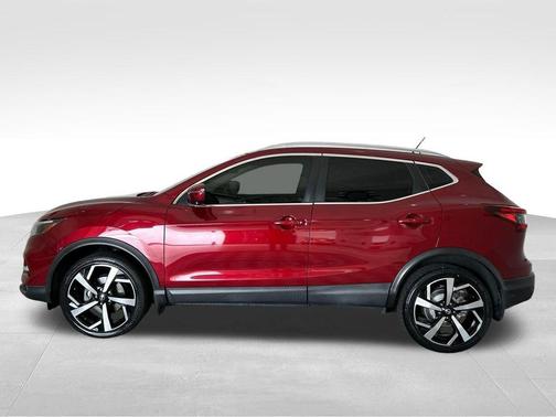 Scarlet Ember 2020 Nissan Rogue Sport SL