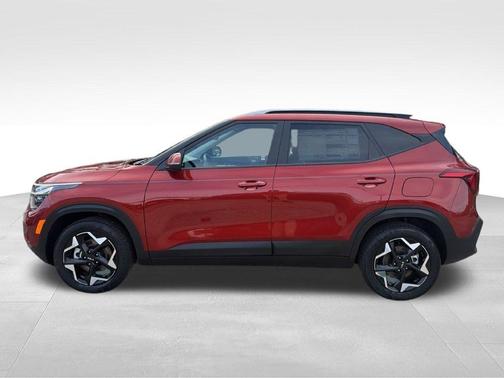 Orange 2025 Kia Seltos S