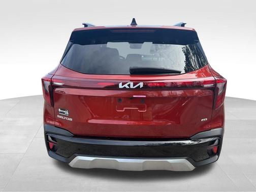 Orange 2025 Kia Seltos S