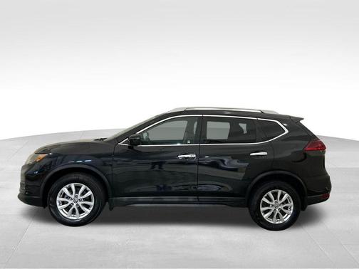 Magnetic Black 2018 Nissan Rogue SV