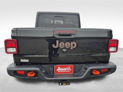 Black 2022 Jeep Gladiator Mojave