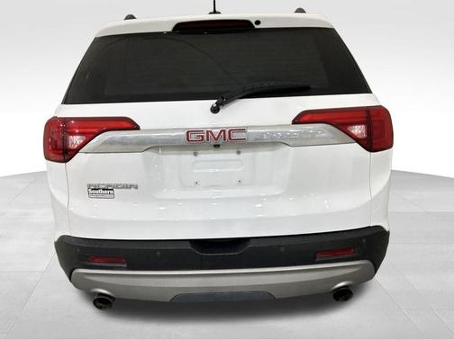 White 2018 GMC Acadia SLT-1