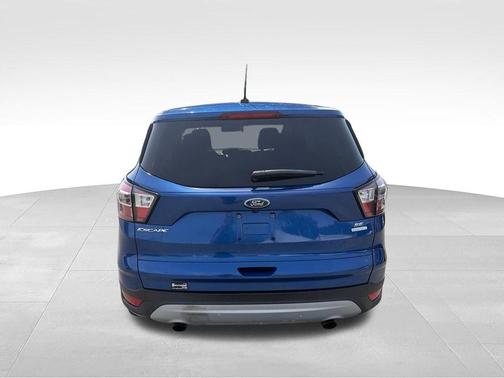 Blue 2017 Ford Escape SE