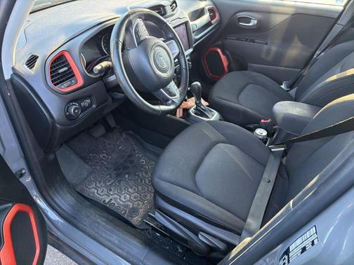 Gray 2020 Jeep Renegade Sport