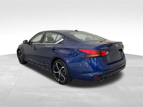 Deep Blue Pearl 2024 Nissan Altima 2.5 SR