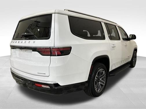 White 2024 Jeep Wagoneer L Series II