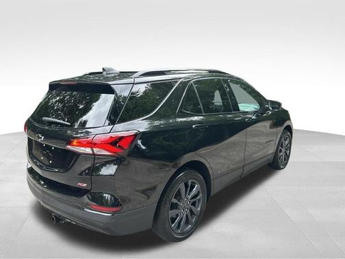 Black 2024 Chevrolet Equinox RS