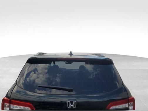 Green 2019 Honda Pilot Touring 8-Passenger