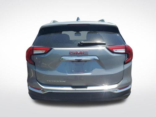 Silver 2024 GMC Terrain SLT