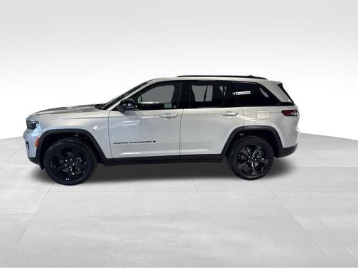 Silver 2025 Jeep Grand Cherokee Laredo