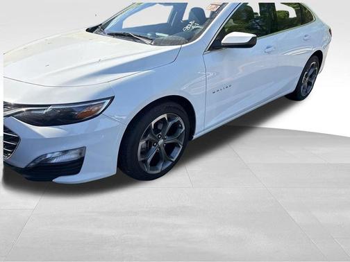 White 2024 Chevrolet Malibu LT