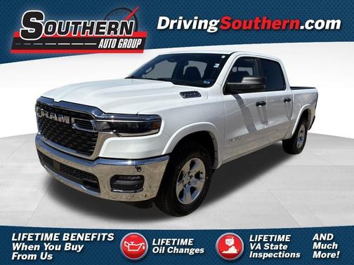 White 2025 RAM 1500 Big Horn/Lone Star