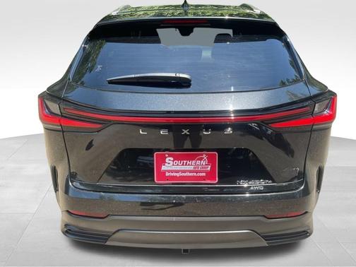 2024 Lexus NX 450h+ Luxury