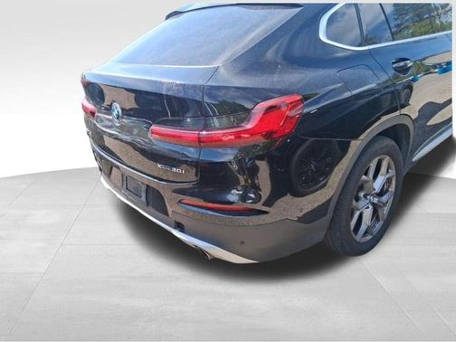 Black 2021 BMW X4 xDrive30i