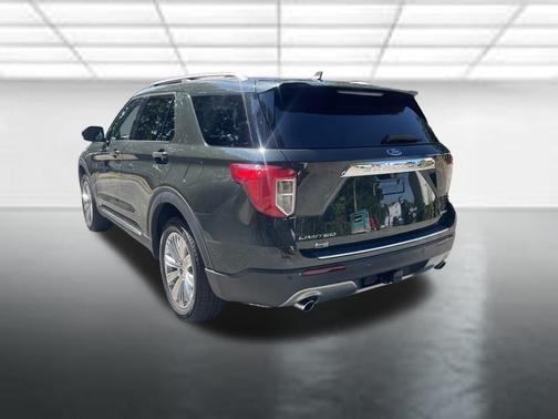Green 2023 Ford Explorer Limited