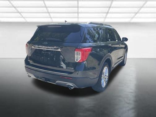 Green 2023 Ford Explorer Limited