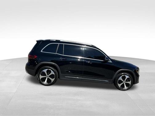 Black 2025 Mercedes-Benz GLB 250 Base