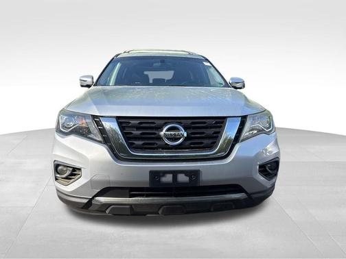 2018 Nissan Pathfinder SL