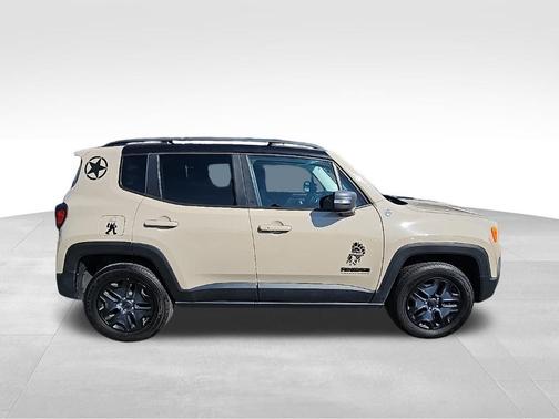 2017 Jeep Renegade Trailhawk
