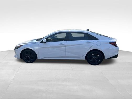 White 2023 Hyundai ELANTRA SEL