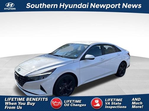 White 2023 Hyundai ELANTRA SEL
