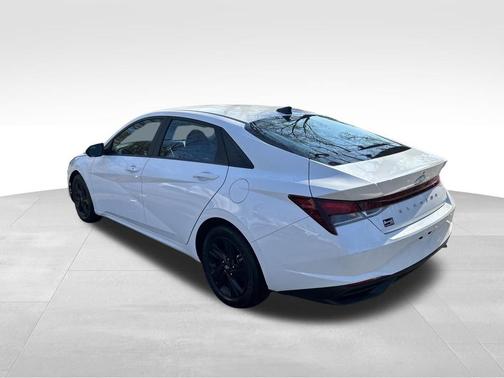 White 2023 Hyundai ELANTRA SEL